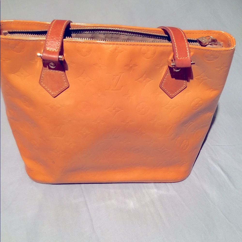 COPY - Beautiful Bag in good pre-loved condition. Vintage Monogram LV. See all …